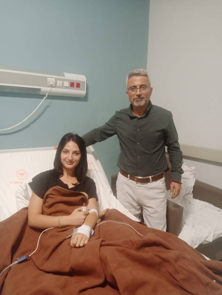 Osmaniye’de Kahramanlık Örneği: Dernek Başkanı Ramazan Yorulmaz, Bıçaklı Saldırıda Yaralı Kızı Hayata Döndürdü